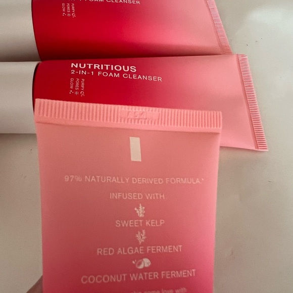 Estee Lauder Nutritious cleanser bundle - Picture 8 of 8